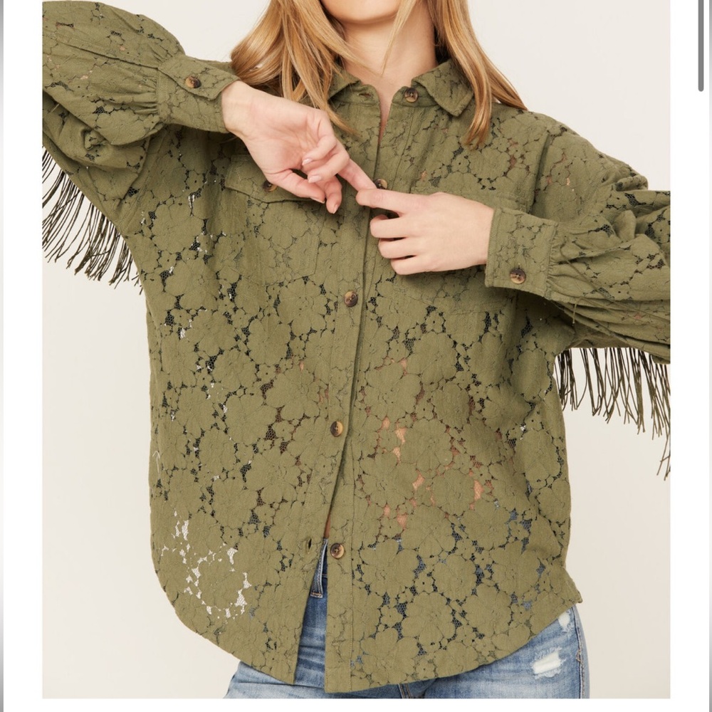 SHYANNE WOMEN'S LACE FRINGE BUTTON DOWN SHACKET